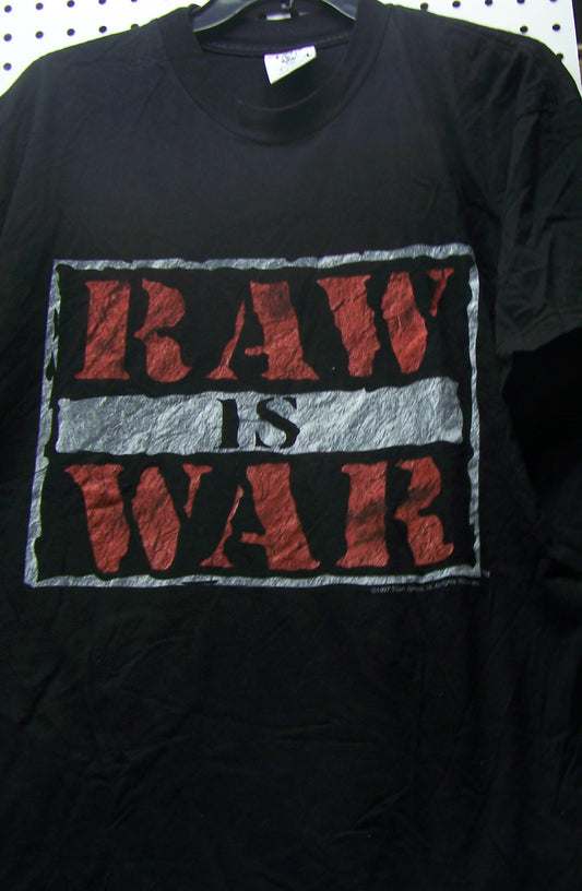 BAT84 Original WWE Raw is War Vintage Tee Shirt
