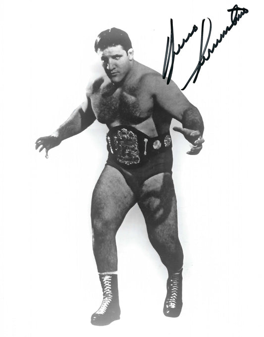 POSE1 The Living Legend Bruno Sammartino ( Deceased ) Autographed Wrestling Photo w/COA