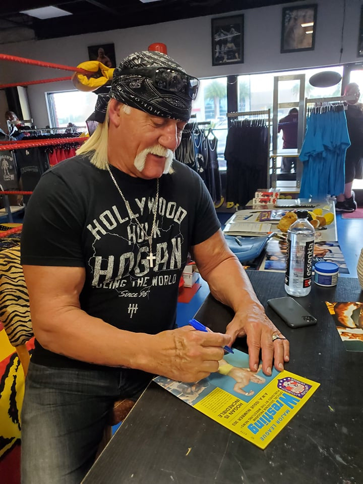 HH112 Hulk Hogan signed VERY RARE AWA Wrestling Program w/ COA