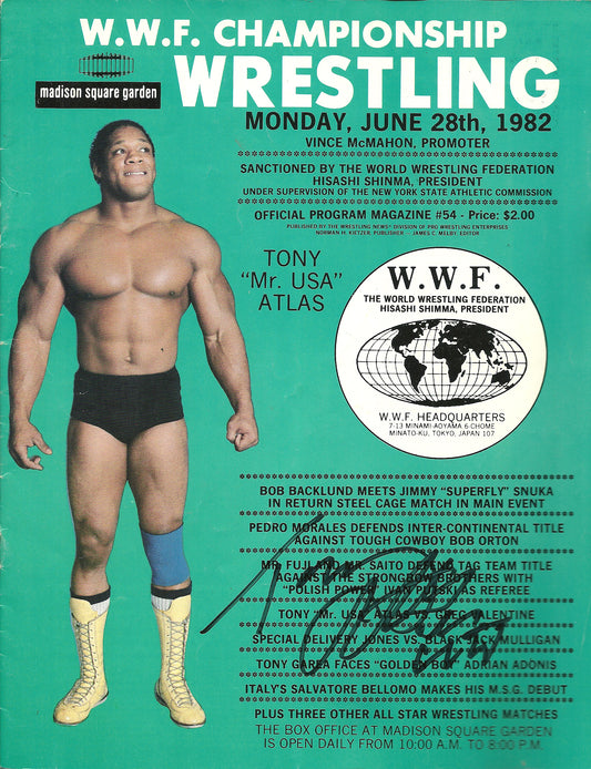 AM756 Mr. USA Tony Atlas Autographed Vintage Wrestling Magazine w/COA
