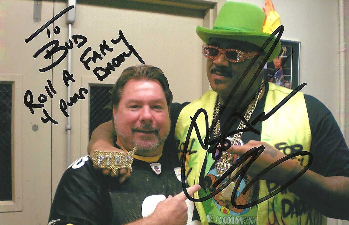 AM867 Godfather Ivory Ryan Shamrock VERY RARE Autographed Vintage Wrestling Magazine w/COA