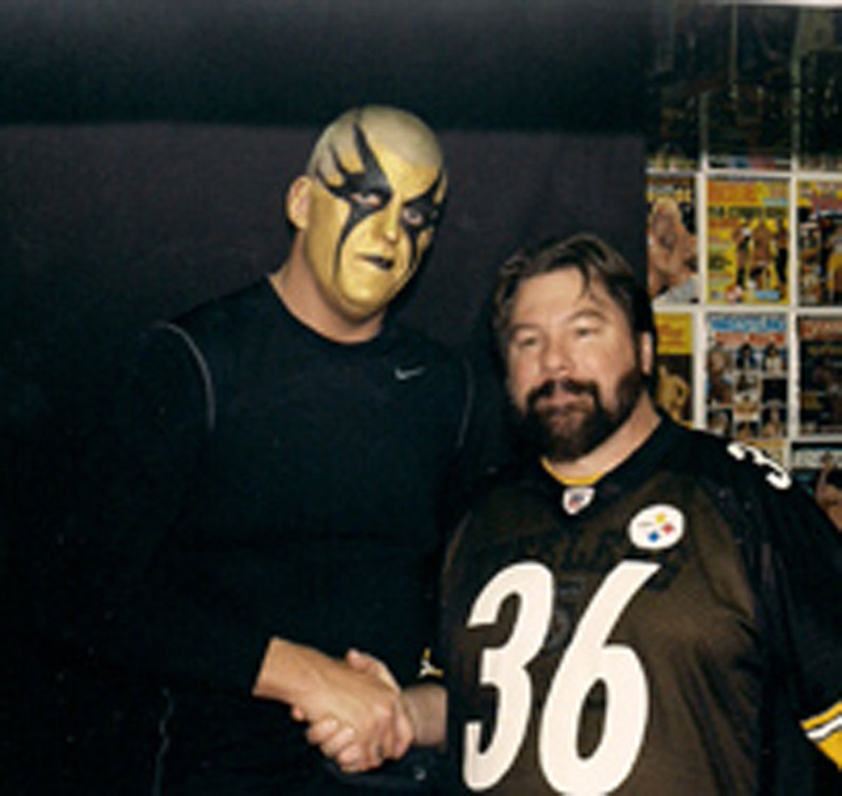 AM469 Goldust Autographed Vintage Wrestling Magazine w/COA