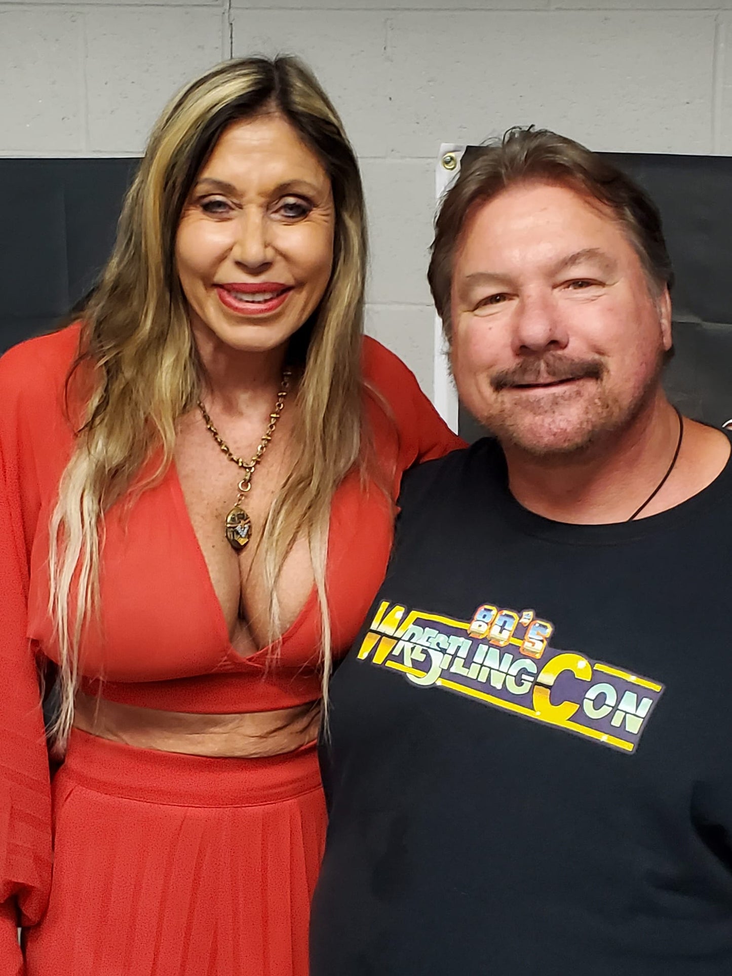 BD282 Hulk Hogan Missy Hyatt Autographed Vintage Wrestling Magazine w/COA