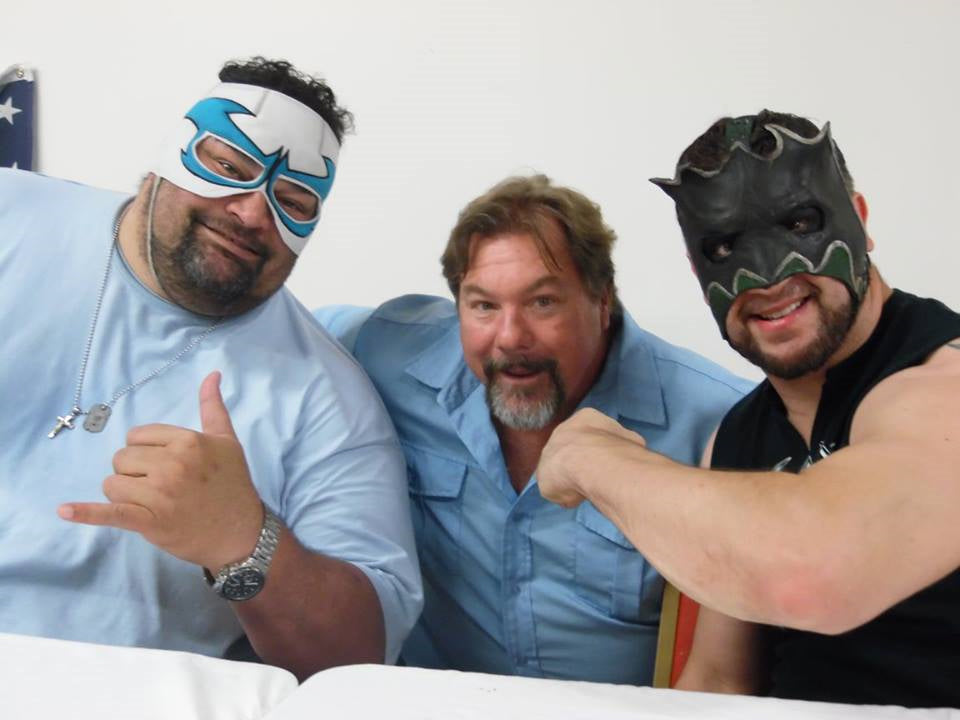 ROS1 8x10 Wrestling Photo Autographed by Rosey ( Deceased ) w/COA