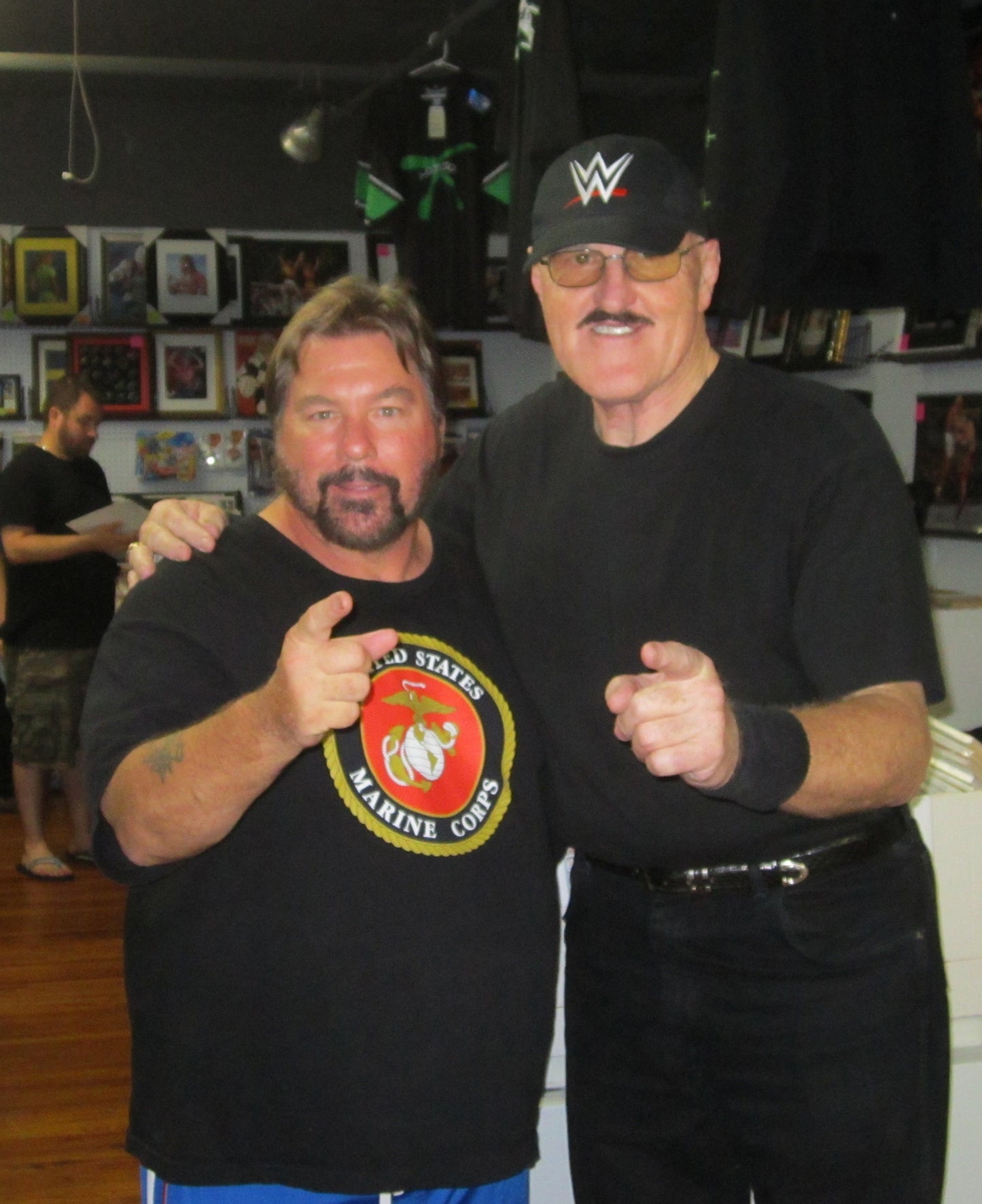 AM832 Sgt. Slaughter VERY RARE Autographed Vintage Wrestling Magazine 4 PAGE POSTER w/COA