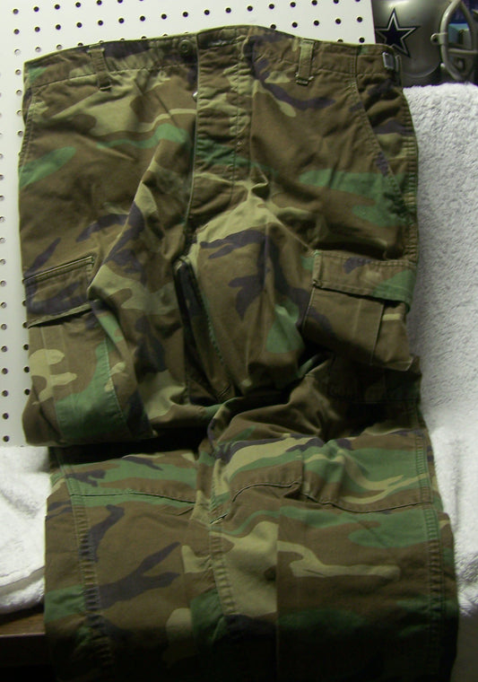 CPL1 Corporal Kirshner ( Deceased ) Autographed Camouflaged Army Pants w/COA