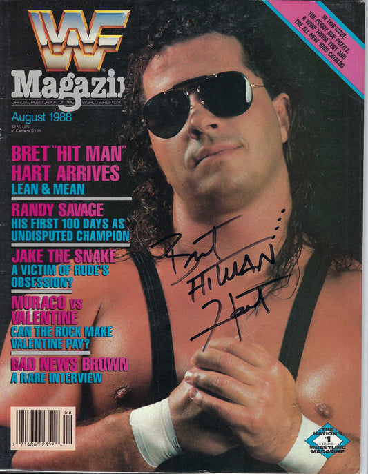 BD253 Bret Hart  VERY RARE Autographed Vintage Wrestling Magazine  w/COA