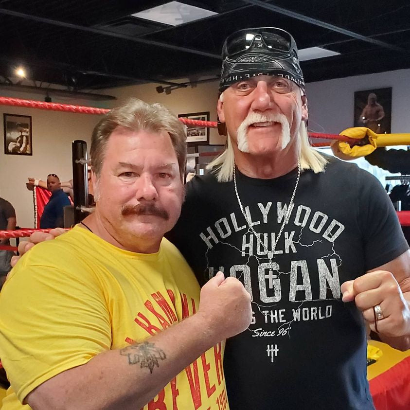 BM1  Hulk Hogan Shawn Michaels Marty Jannetty Ronnie Garvin Bobby Eaton ( Deceased ) Autographed vintage Wrestling Magazine w/COA