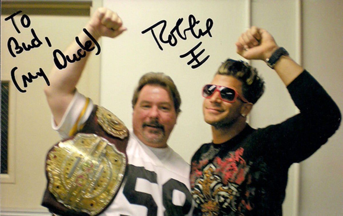 M372  Robbie E  Autographed Wrestling Photo w/COA