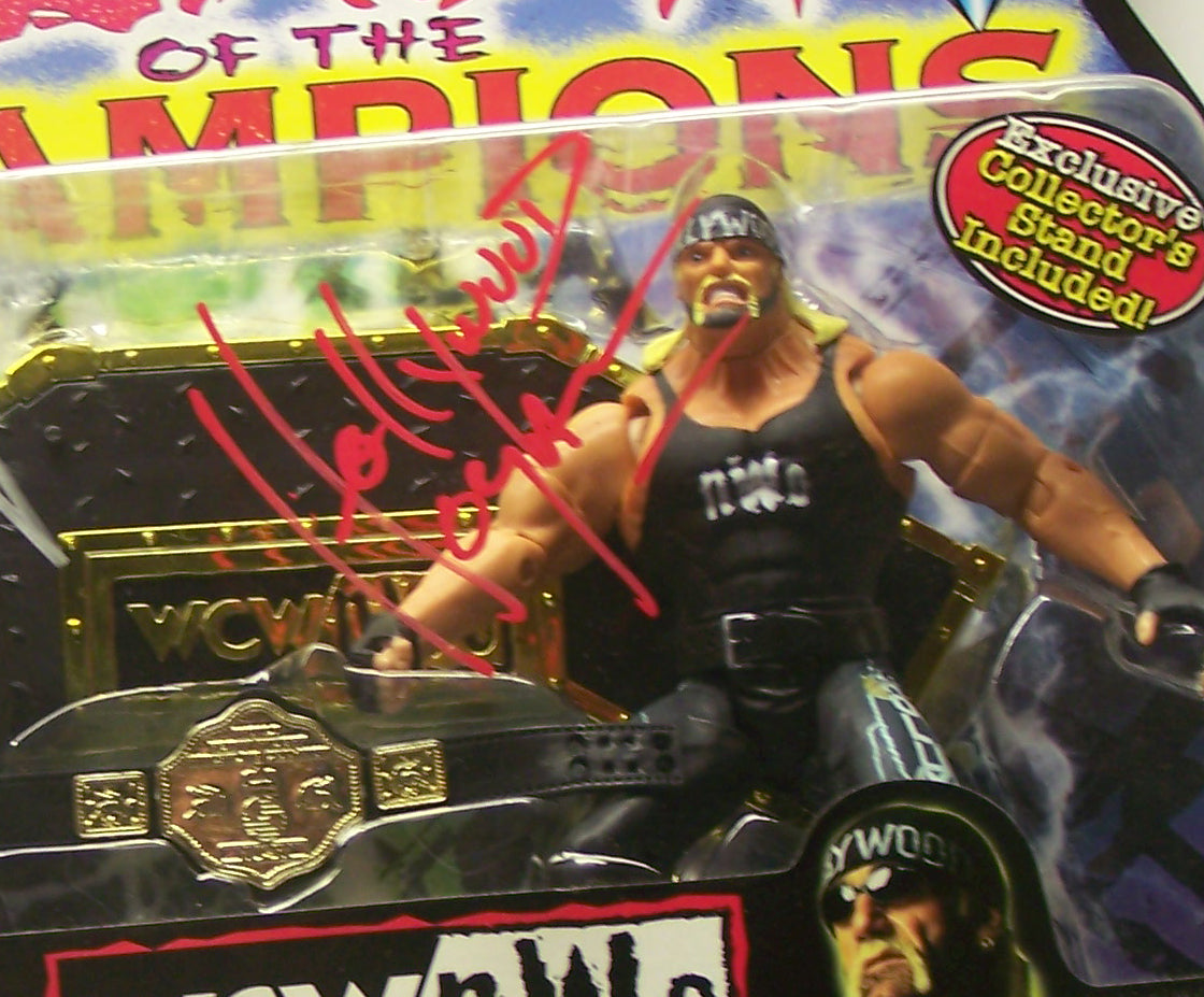 SAF3  WCW  Hulk Hogan vs Sting Autographed Action figure   w/COA