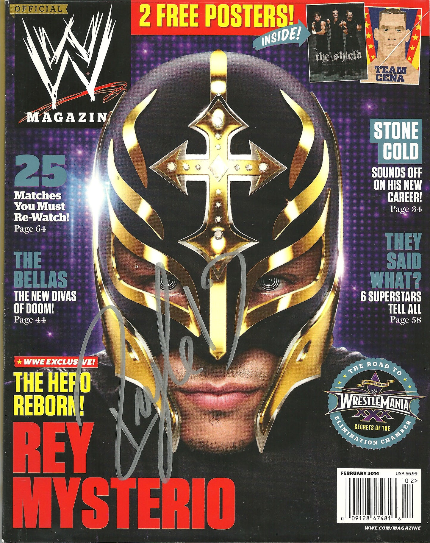 AM164  Rey Mysterio Autographed WWE Wrestling Magazine w/COA