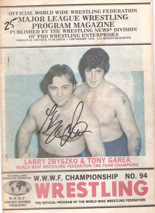 AM189   Larry Zbyszko Autographed vintage Wrestling Magazine w/COA