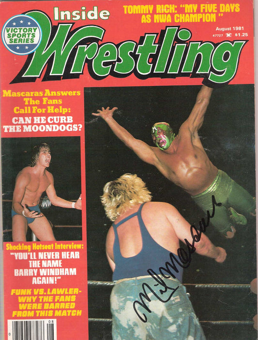 AM244  Mil Mascaras  Autographed vintage Wrestling Magazine w/COA