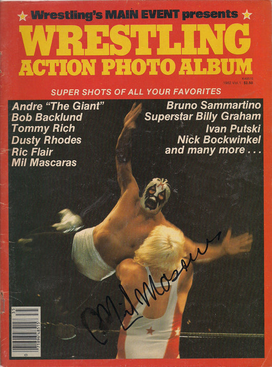AM392  Mil Mascaras Autographed vintage Wrestling Magazine w/COA
