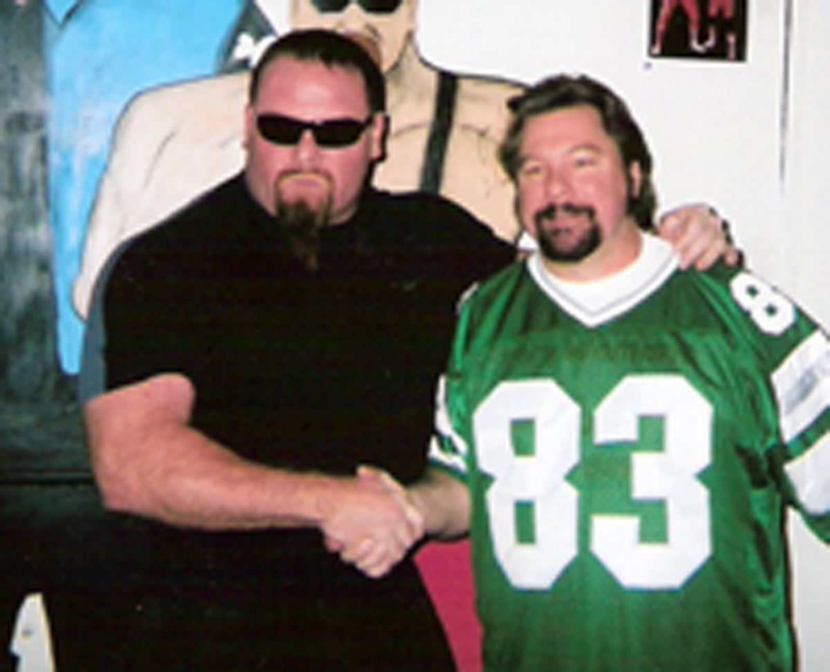 AM19  The Hart Foundation signed WWF Magazine w/ COA Bret Hart Jim Neidhart