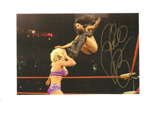 M168  Gail Kim Autographed Wrestling Photo w/COA