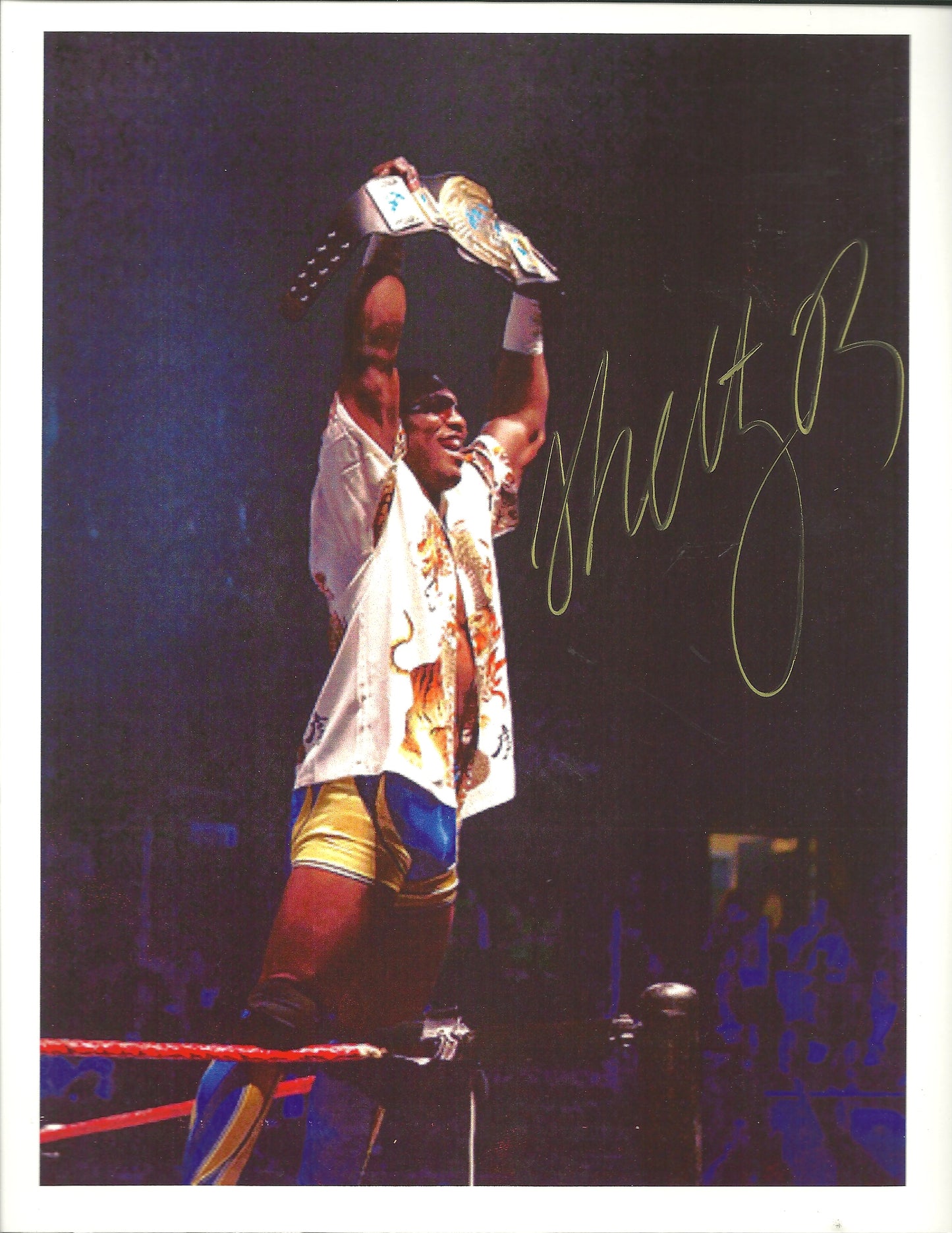 M389  Shelton Benjamen  Autographed Wrestling Photo w/COA